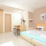 αστέρας Ξενοδοχείο με διαμερίσματα Χανιώτη