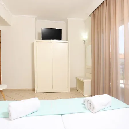 Aparthotel Asteras