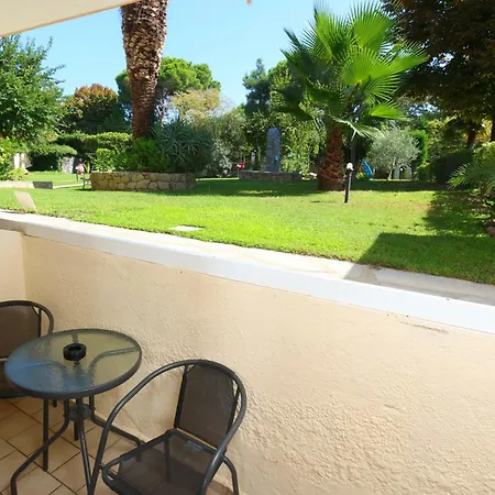 Asteras Aparthotel