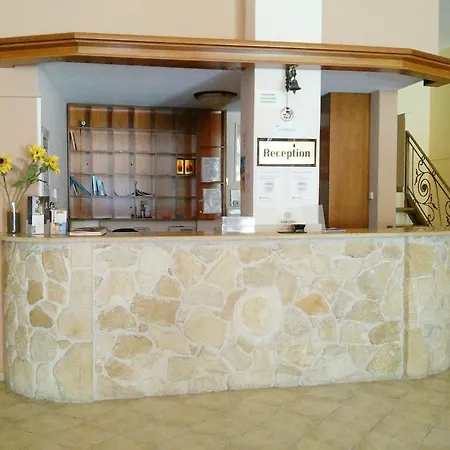 Aparthotel Asteras 2*