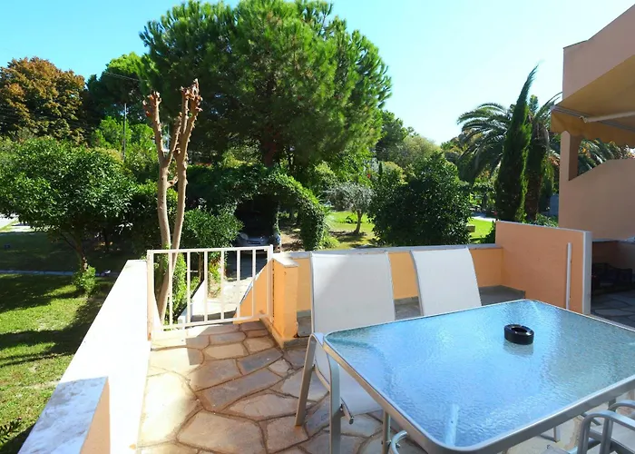 Asteras Aparthotel