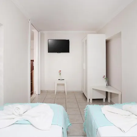 Hotel de apartamente Asteras 2*